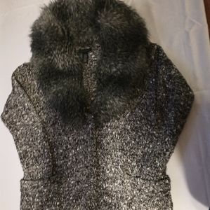 KENNETH COLE WOMENS JACKET W/FAUX FUR COLLAR